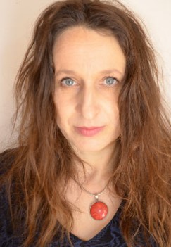 Katerina Zachova speaking at Addiction Medicine Conference 2024